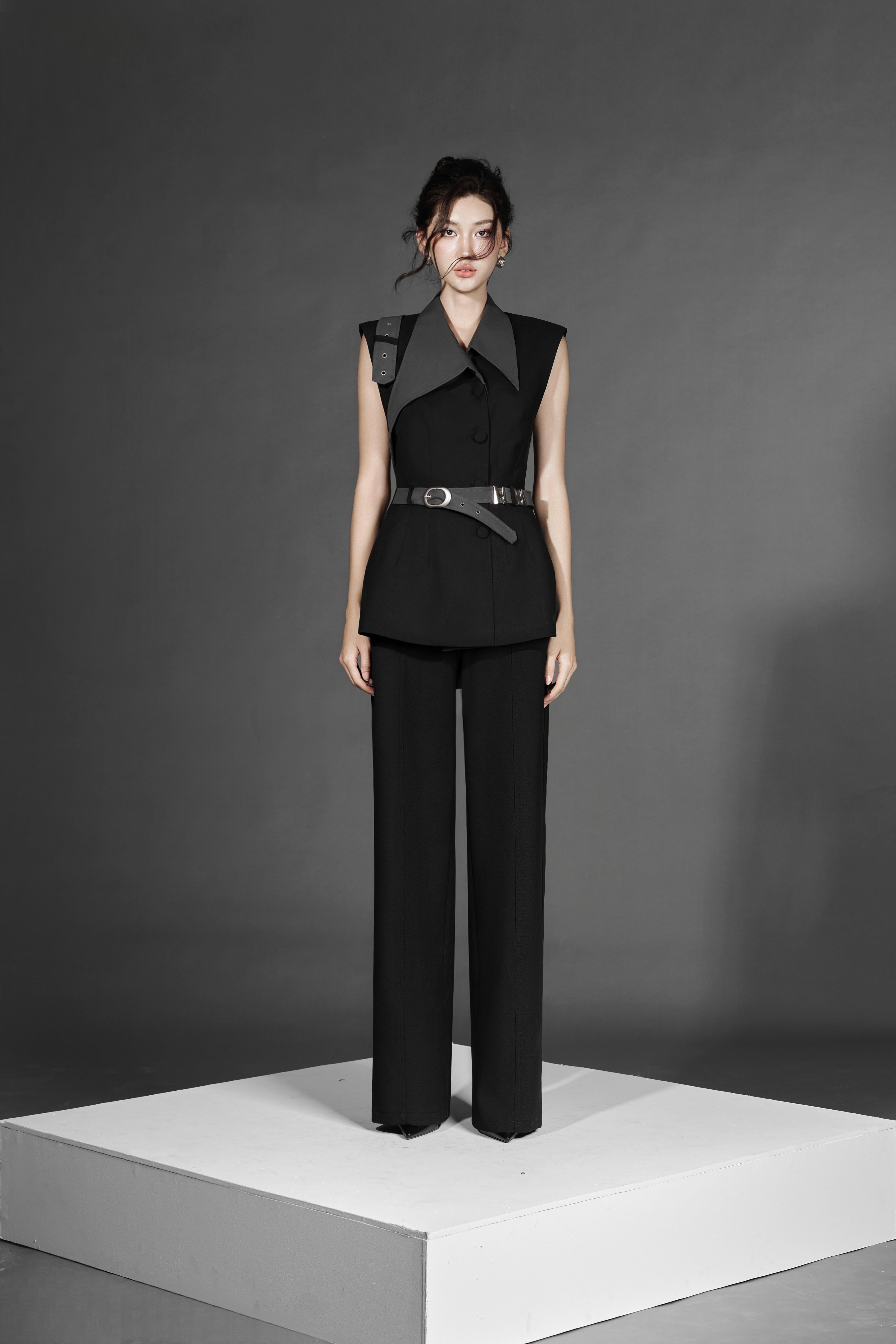 Collar-Belt C/B Vest Dress x Z to C/B Pants