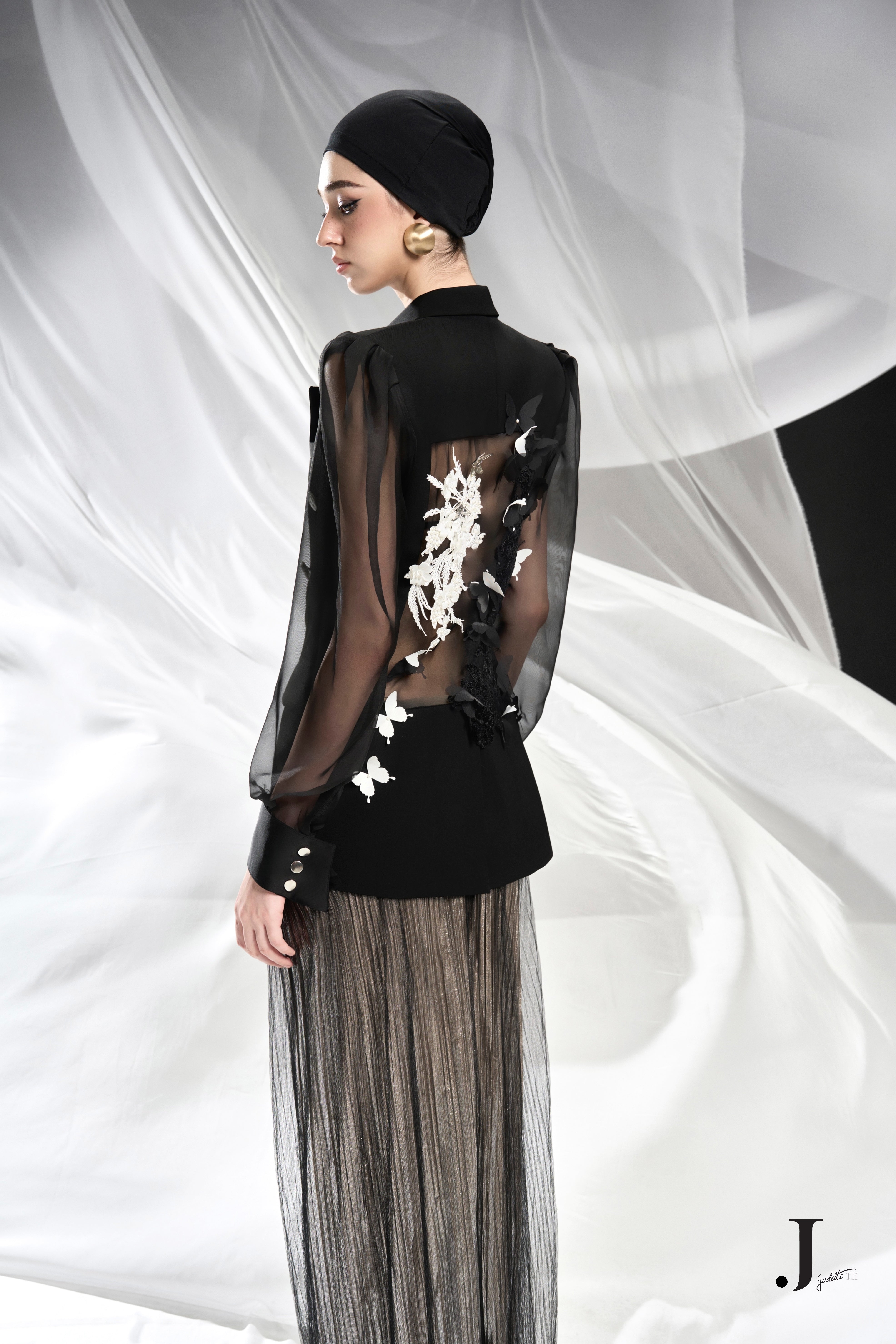 Yin-yang B Vest x Double Xepi Silver Pants