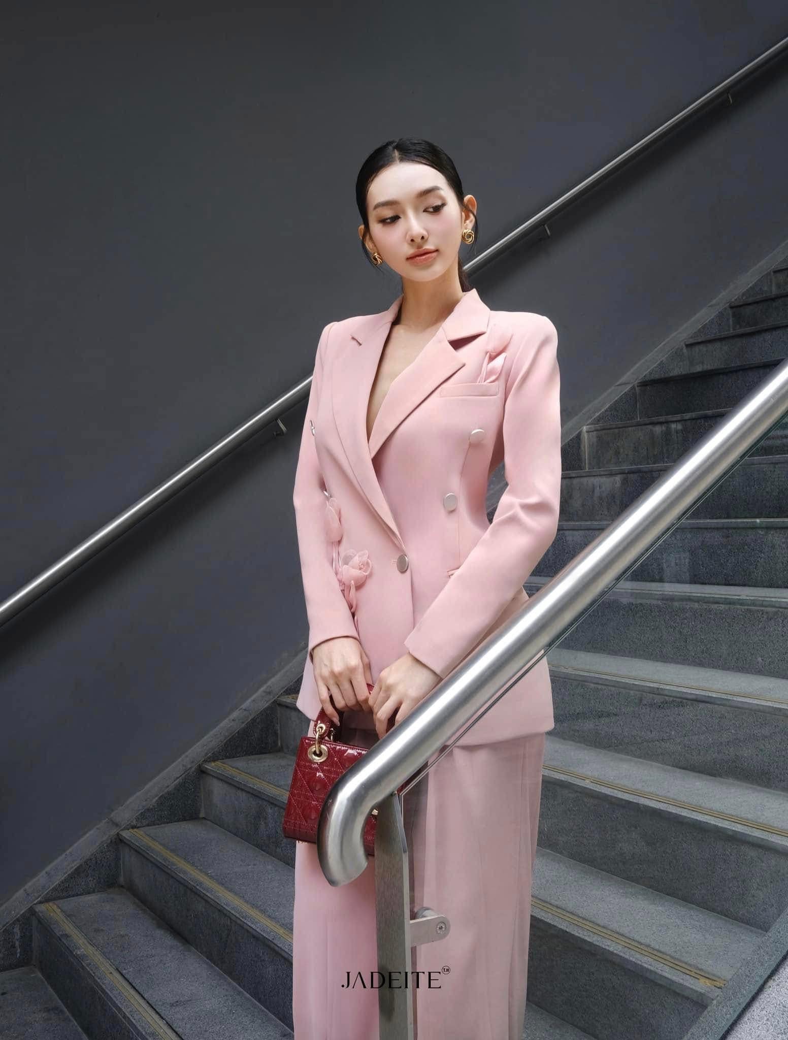 Tulip Pink Vest x Pink Bra x Rose Pink Pants