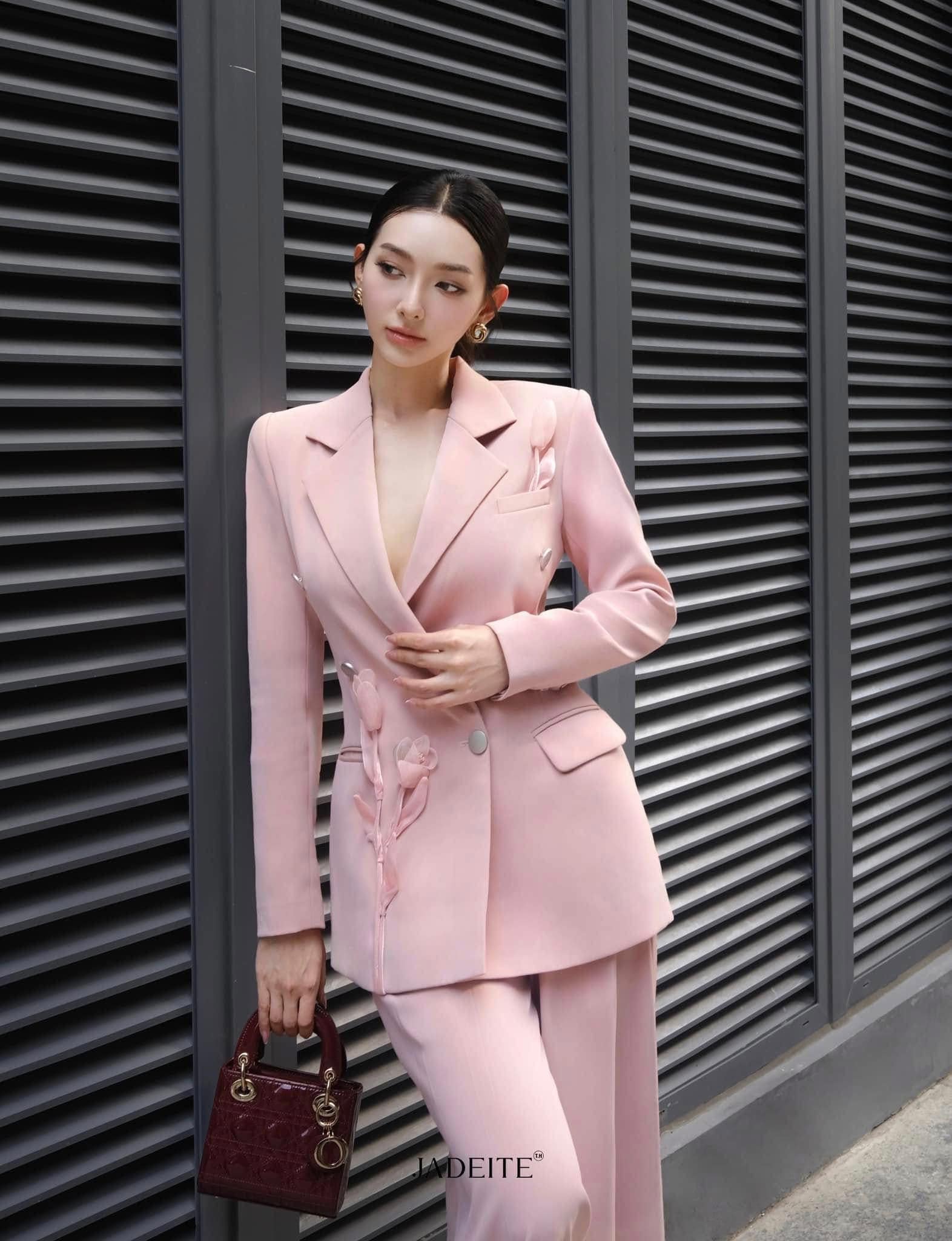 Tulip Pink Vest x Pink Bra x Rose Pink Pants