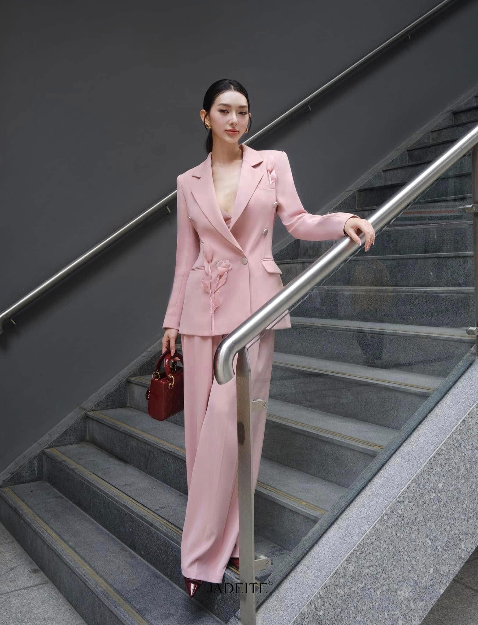 Tulip Pink Vest x Pink Bra x Rose Pink Pants