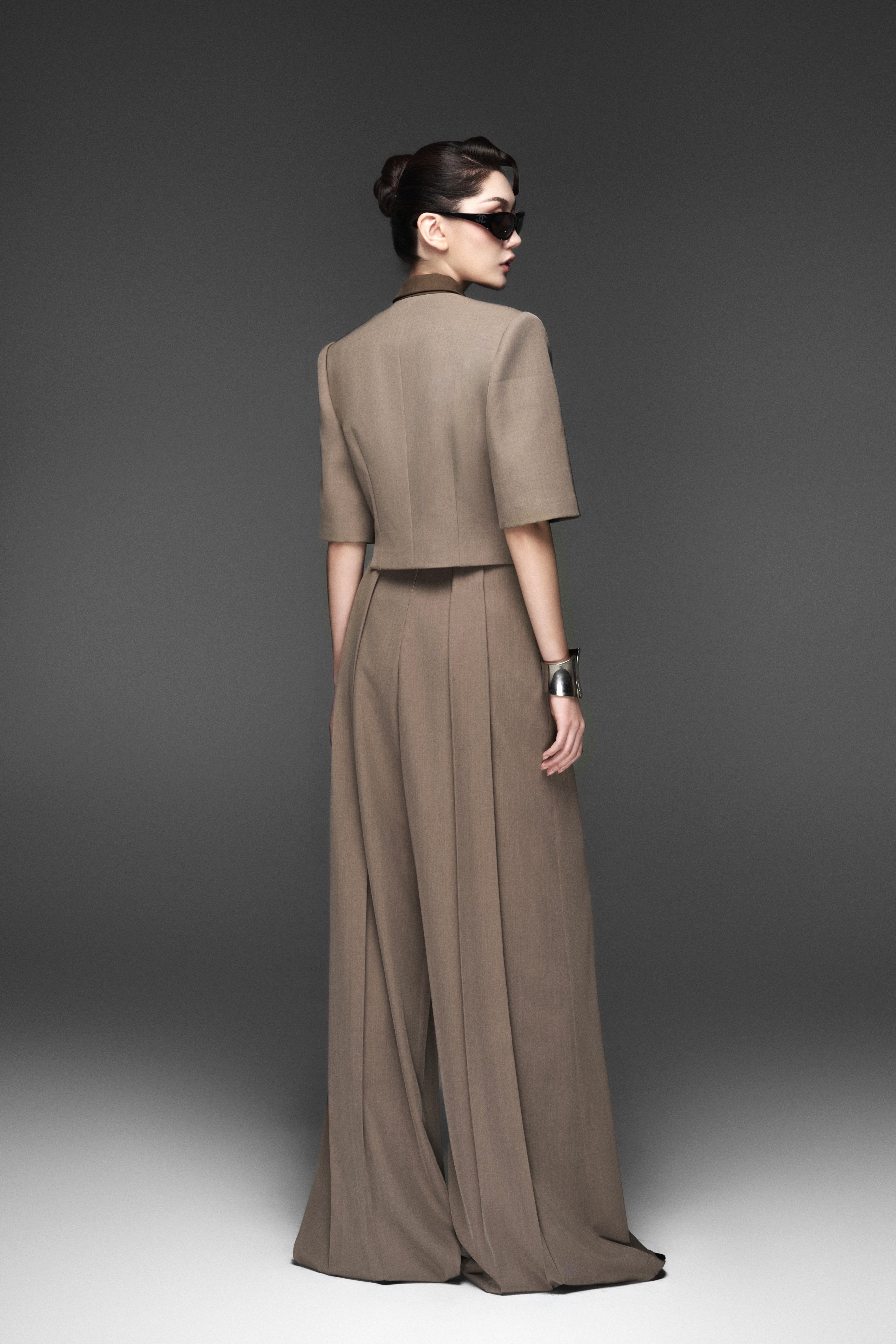 Moonlight Crop-top Vest & Wide ver2 light Sand Pants