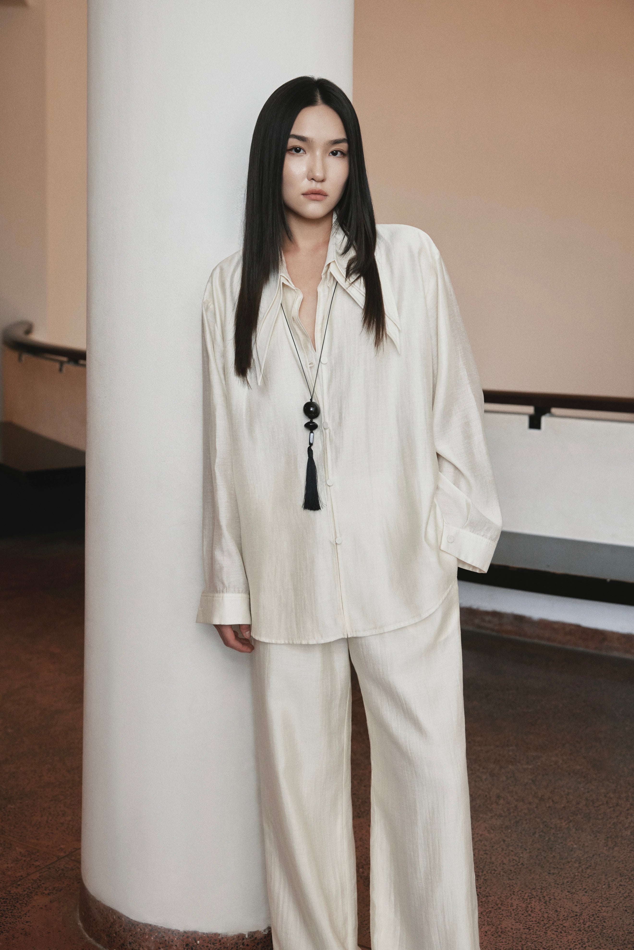 Double Collar Shirt x Linen Straight Trousers