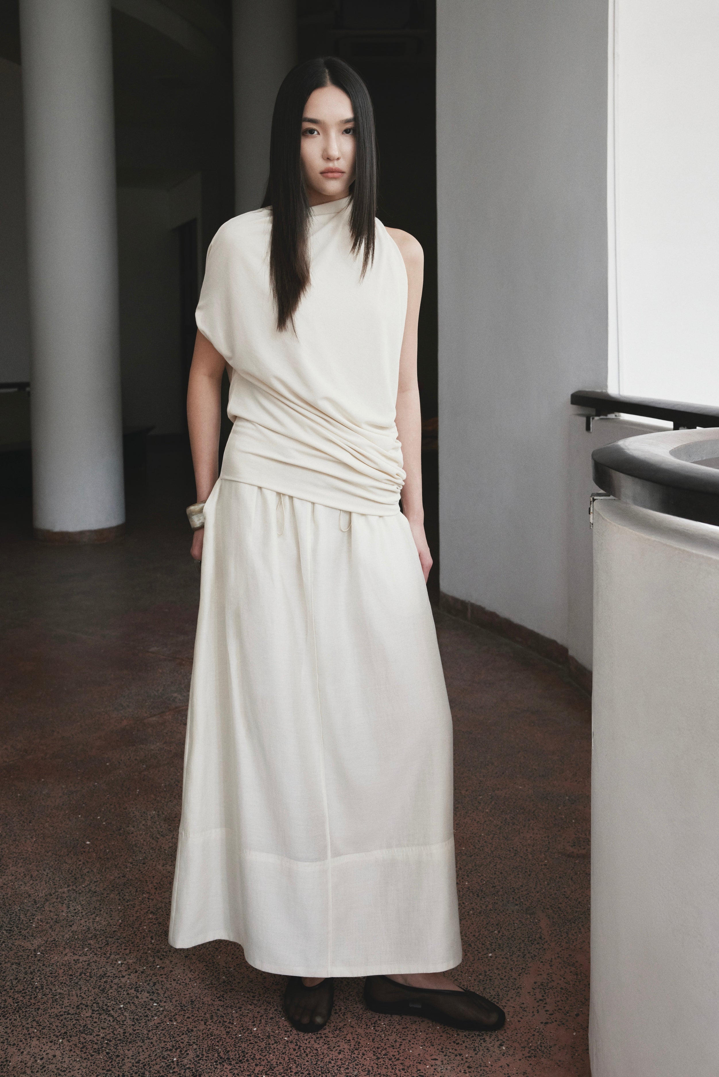 Asymmetric Draped Top x Linen Long Skirt