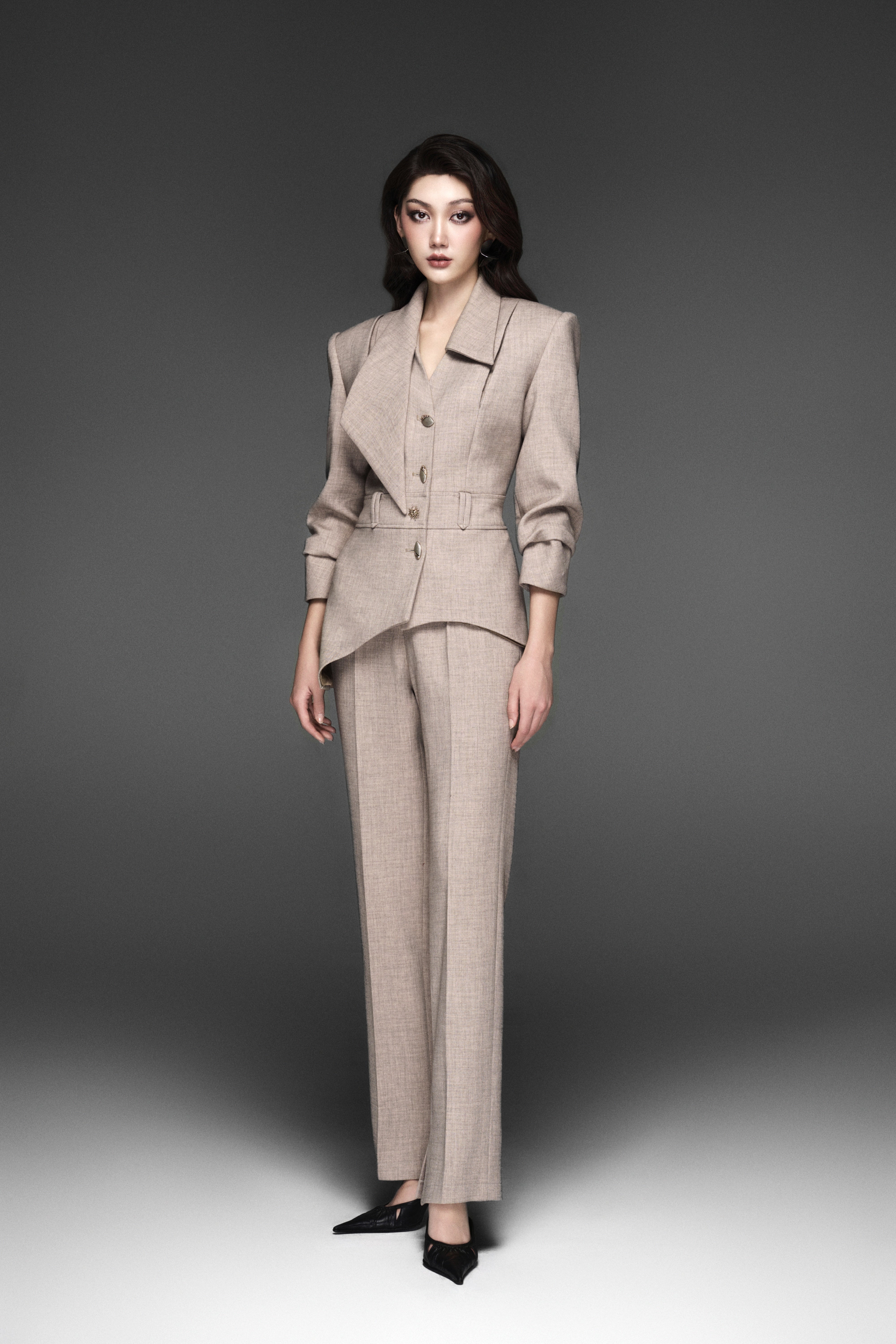 Dune Jacket & Linear Flow Trousers