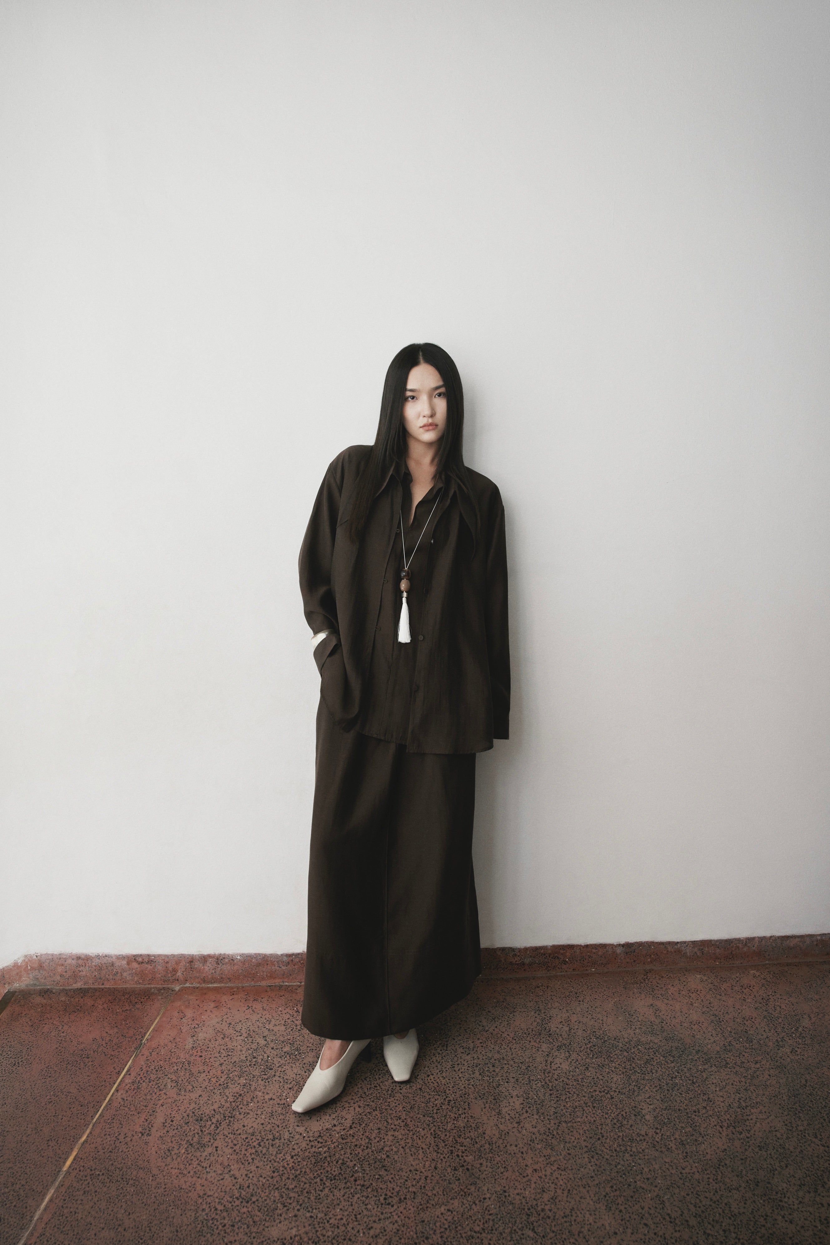 Double Collar Shirt x Linen Straight Trousers