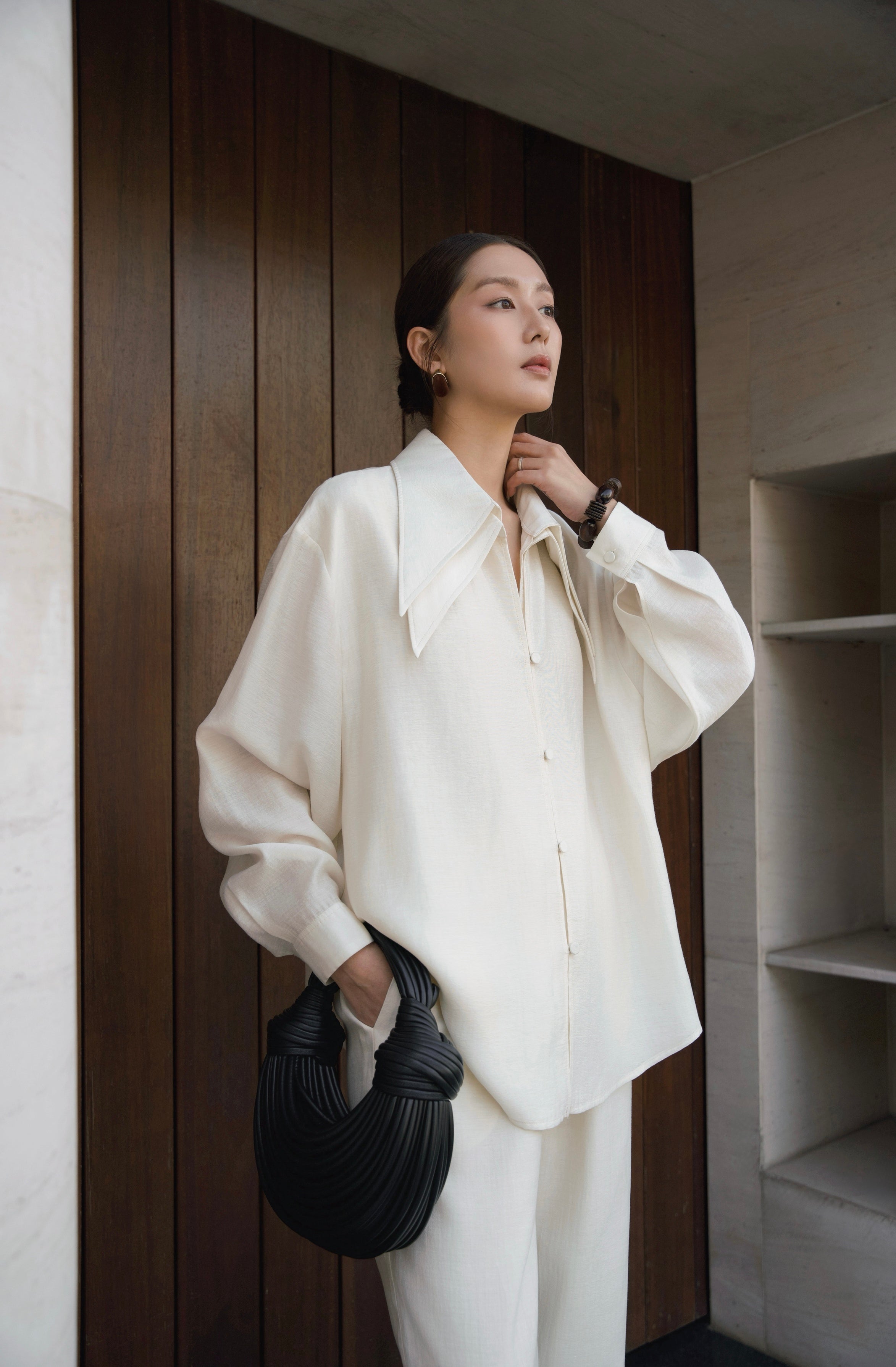 Double Collar Shirt x Linen Straight Trousers