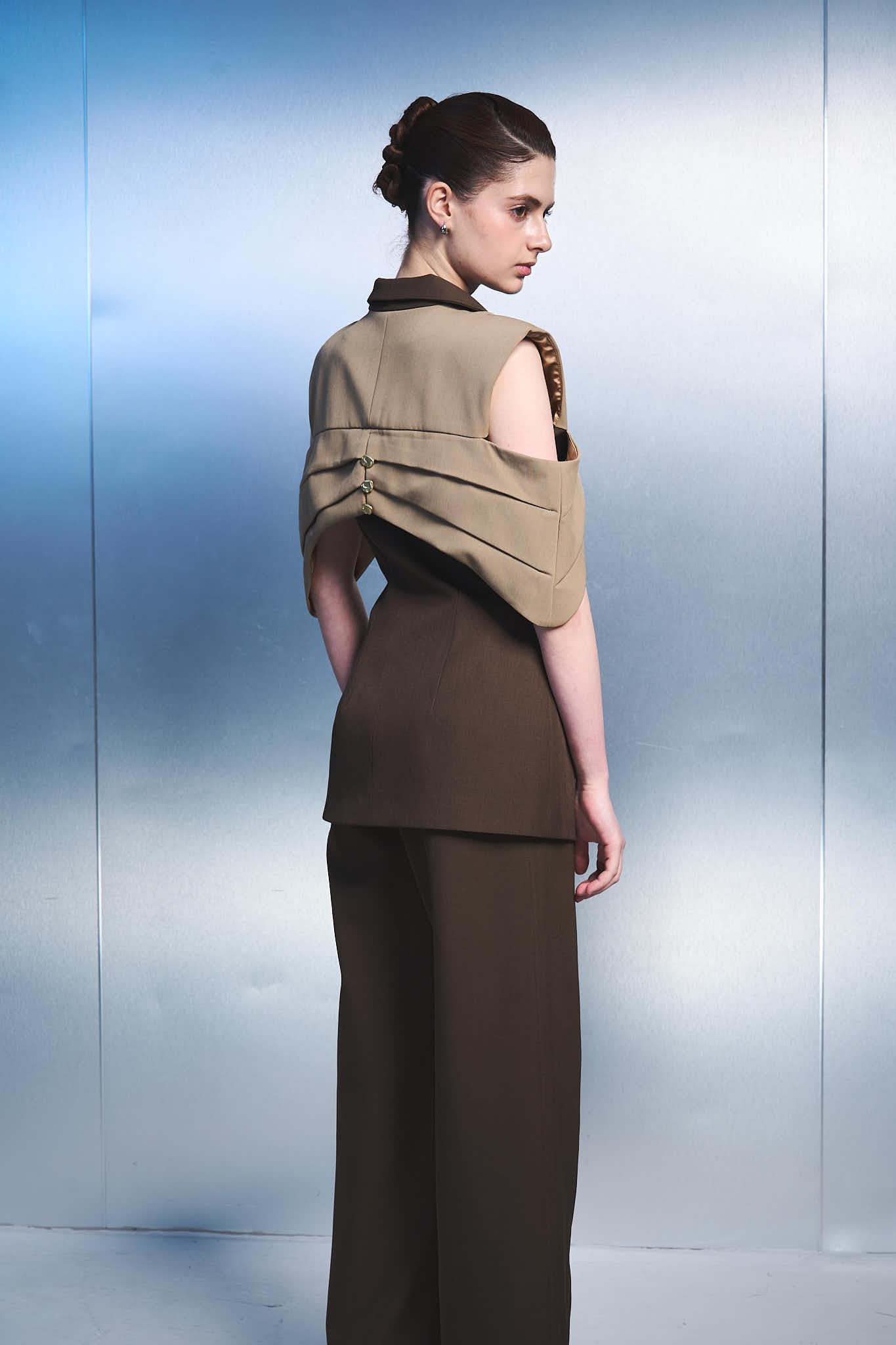 Echo Wing Vest x Column Pants