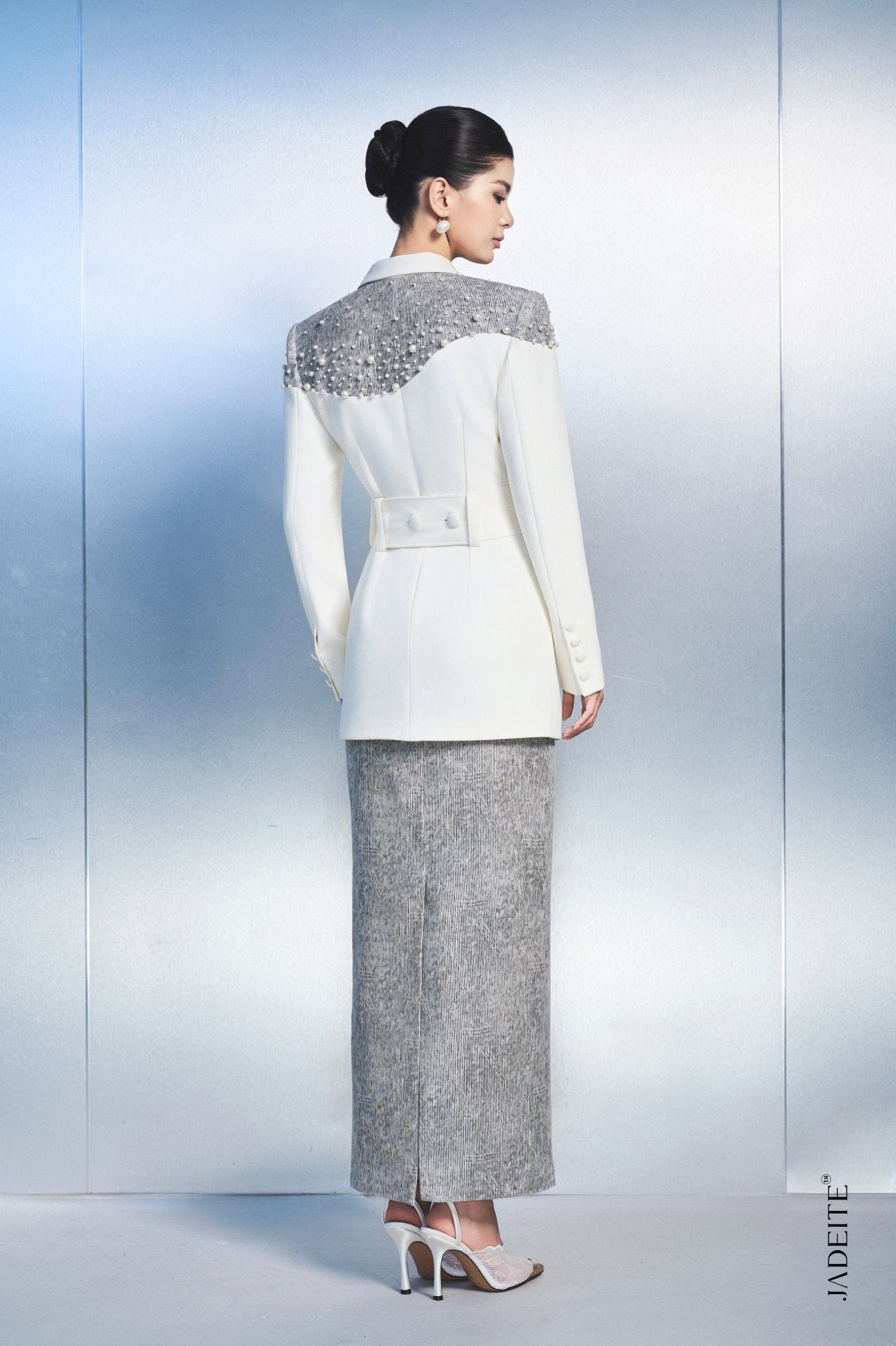 Dalia Pearl Vest x Moonlit Silver Skirt - Jadeiteth