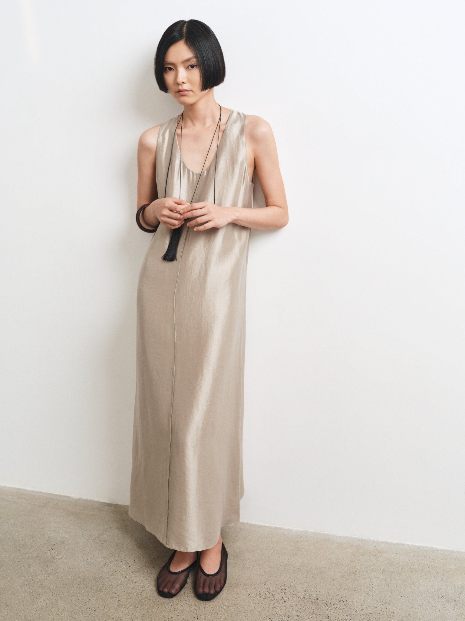 Gloss Dress – Elegant Tencel Silk Blend Shift Dress - Jadeiteth