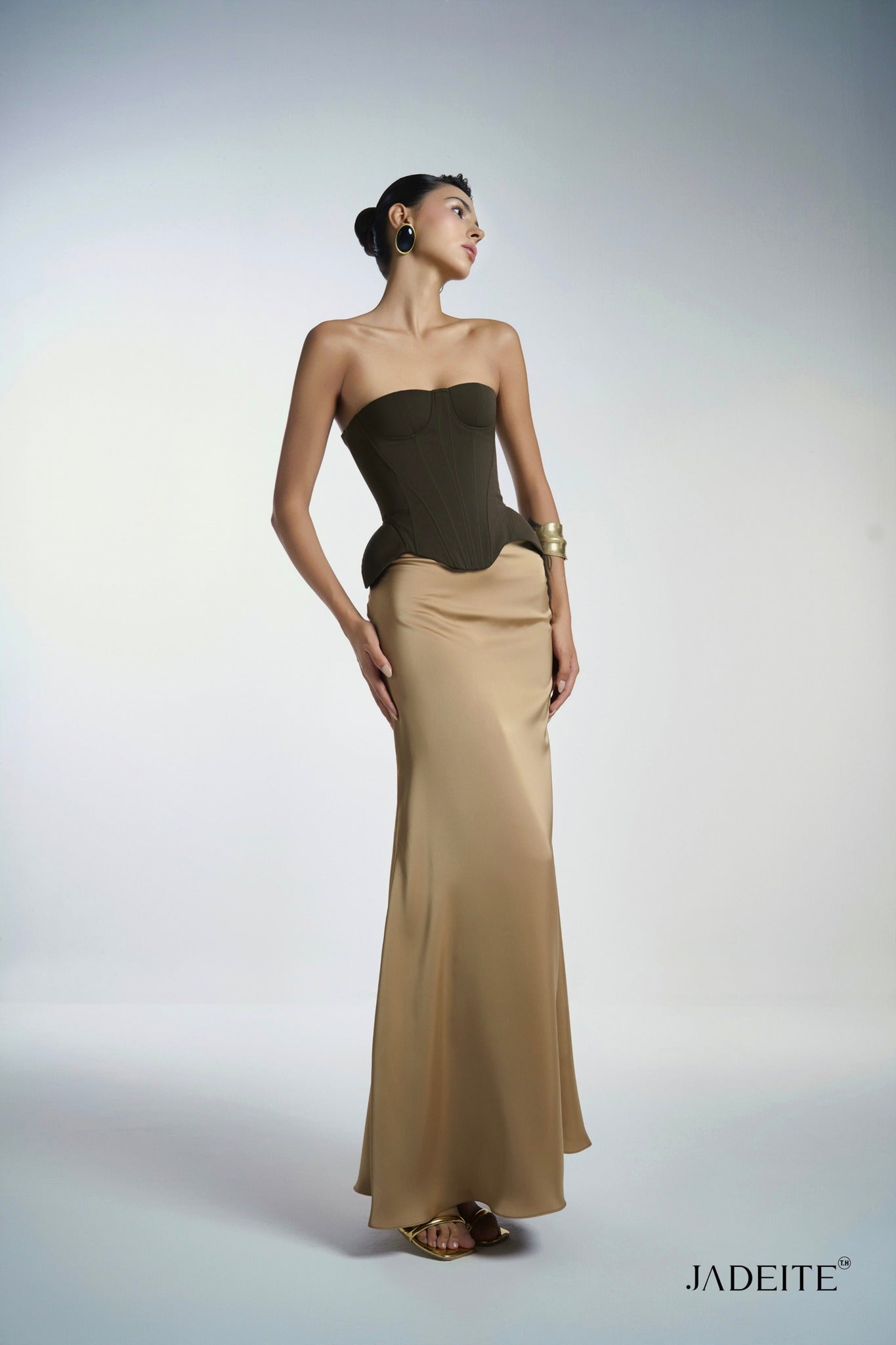 Iron Earth Brown Corset & Kim N Maxi-Skirt - Jadeiteth