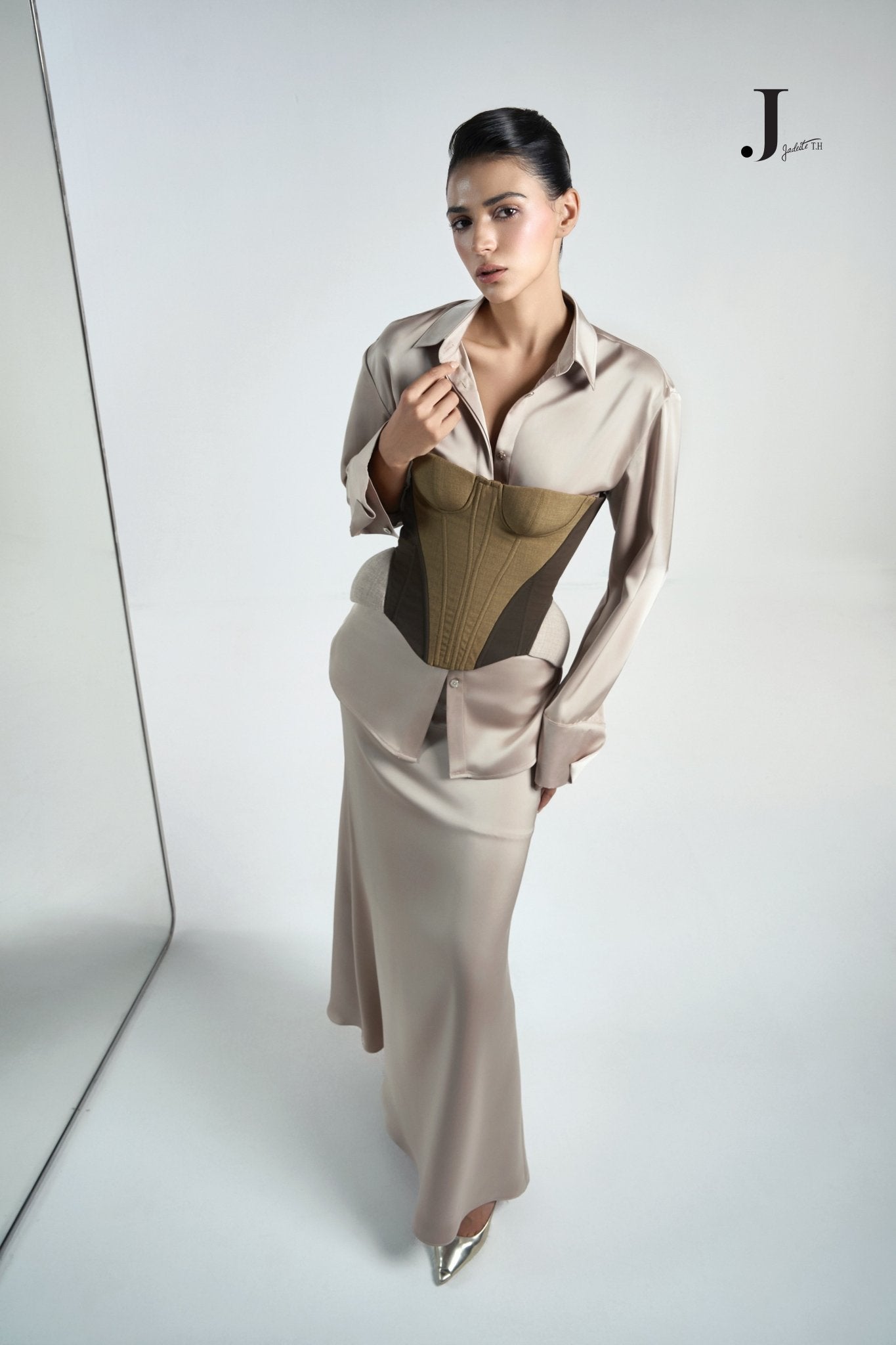 Iron Olive Corset & Planny Ver2. Nude Shirt & Kim N Maxi-Skirt - Jadeiteth