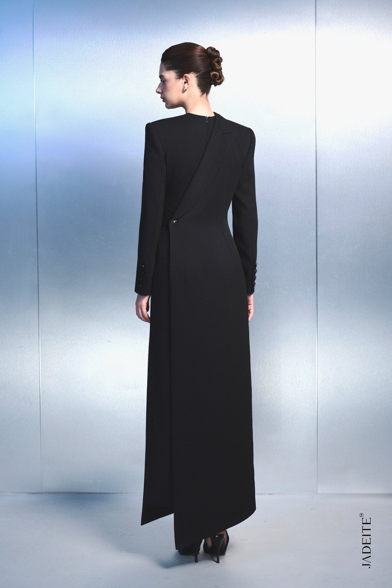 Noir Horizon Long Blazer - Jadeiteth