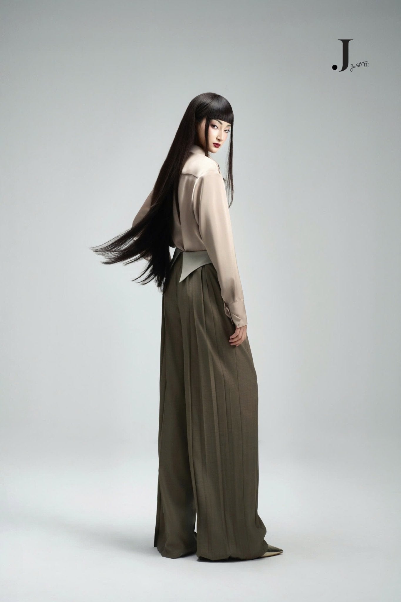 Planny Ver2. Nude Shirt & Front & Back Ash Grey Pants - Jadeiteth