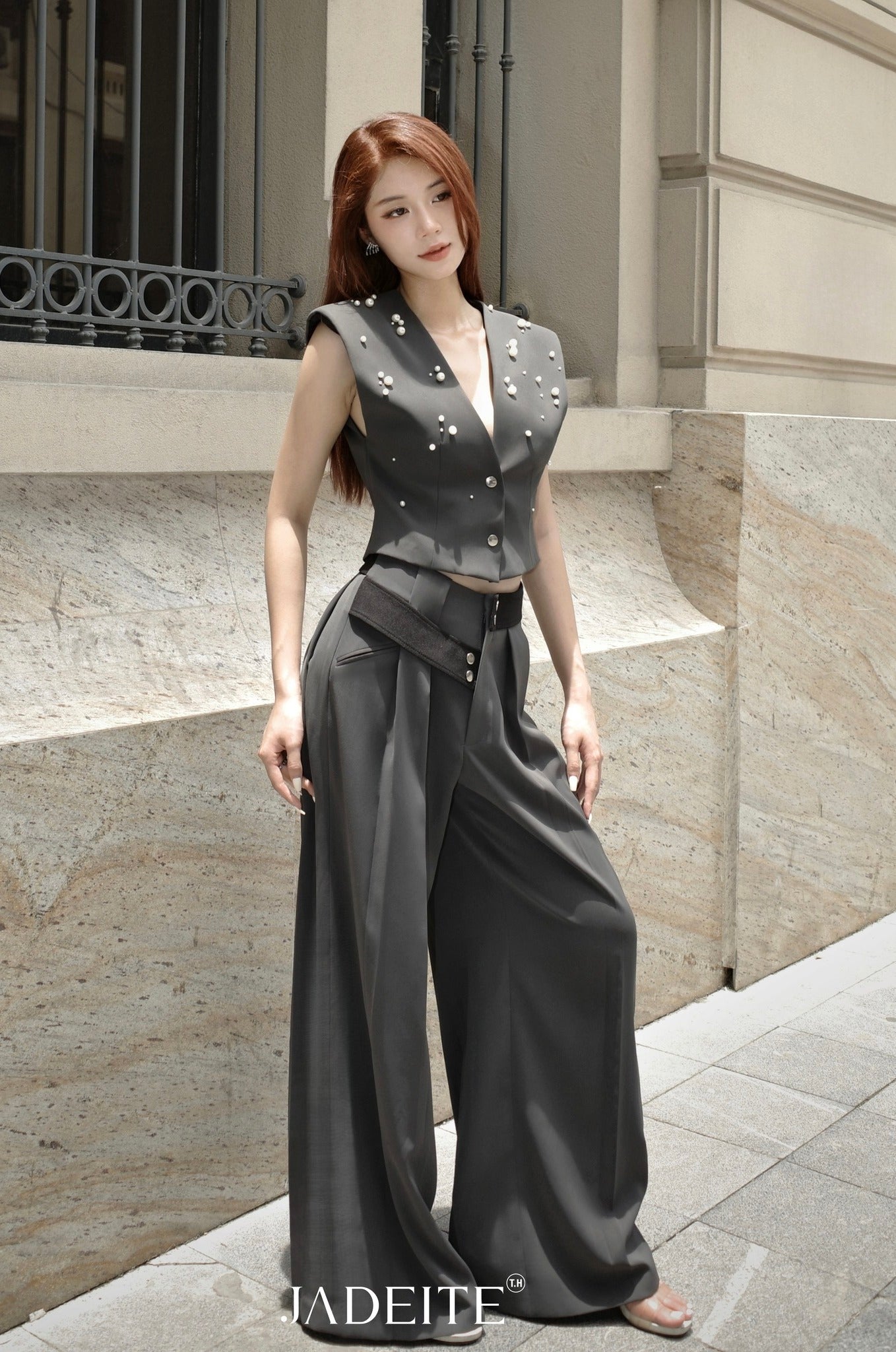 Scar Gile G, Planny White Shirt & Vivian G Pants - Jadeiteth