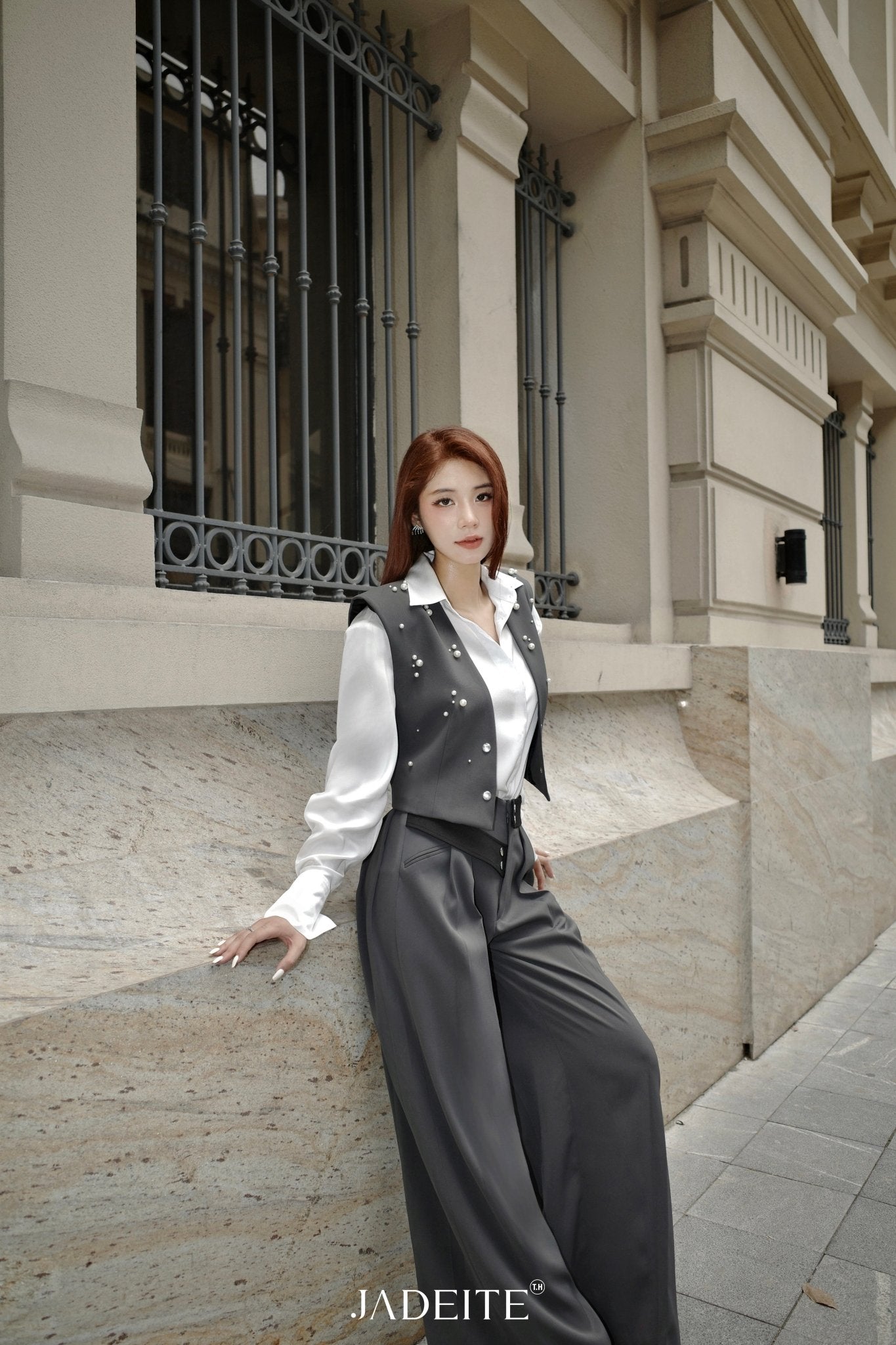 Scar Gile G, Planny White Shirt & Vivian G Pants - Jadeiteth