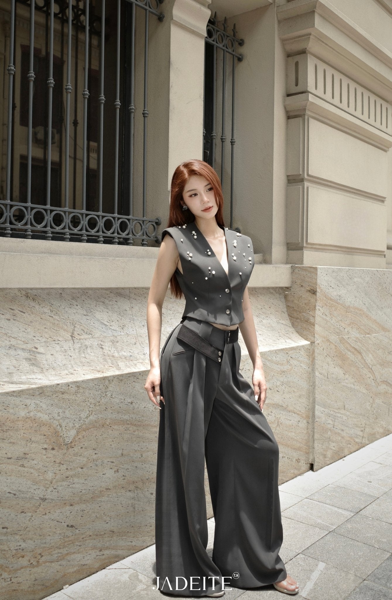 Scar Gile G, Planny White Shirt & Vivian G Pants - Jadeiteth