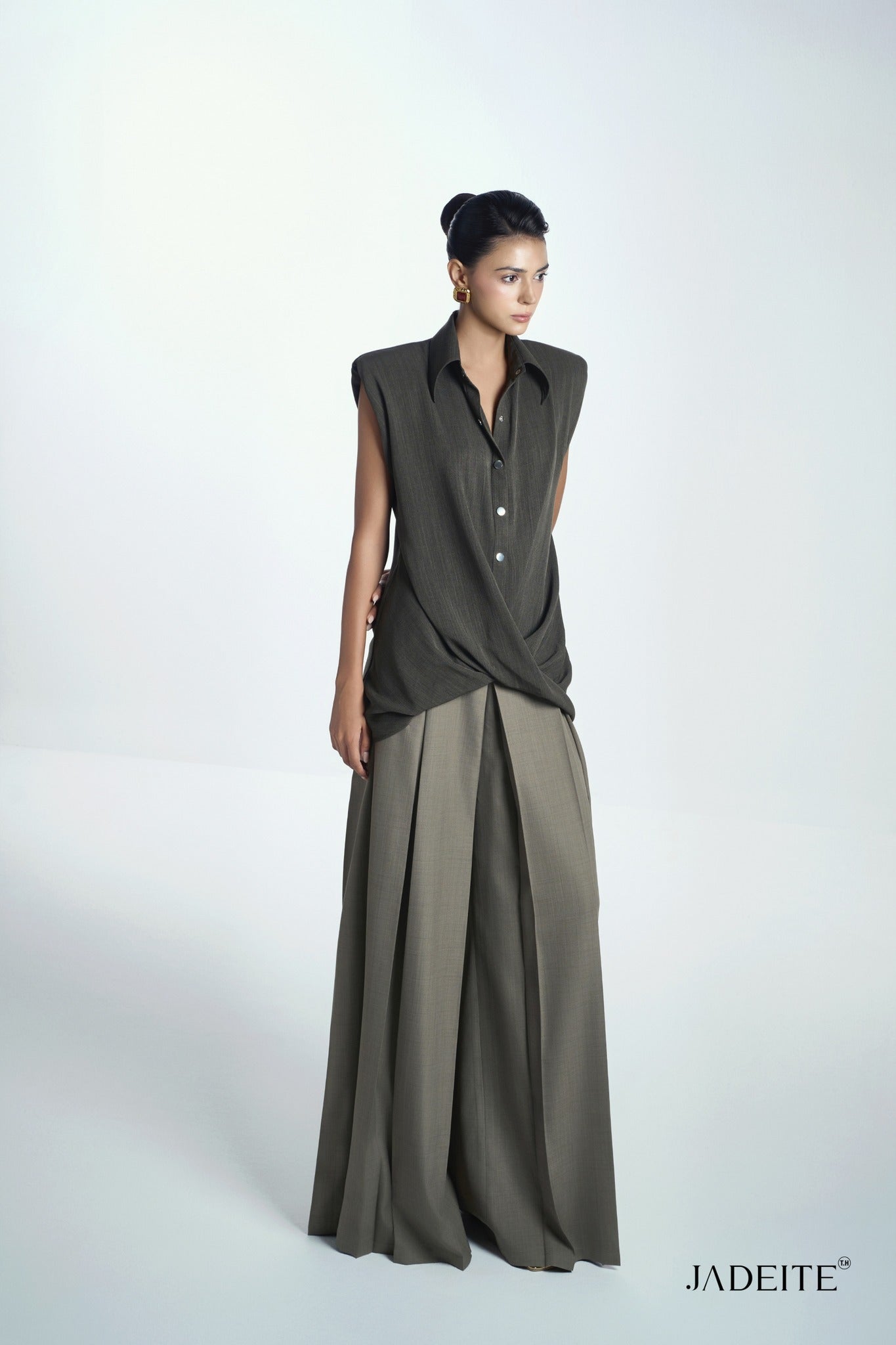 Twist Moss Green Shirt & Van Ash Grey Pants - Jadeiteth