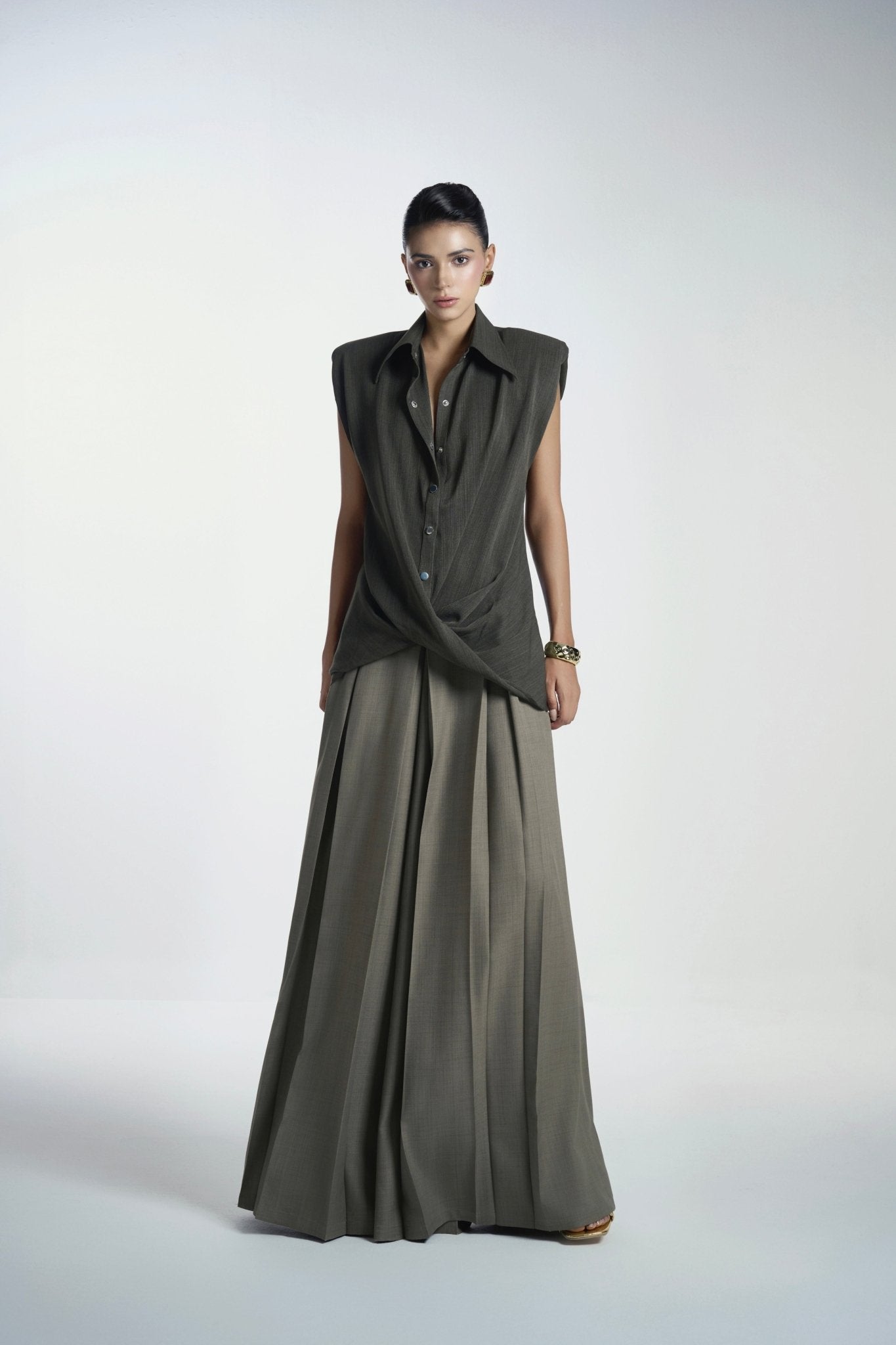 Twist Moss Green Shirt & Van Ash Grey Pants - Jadeiteth